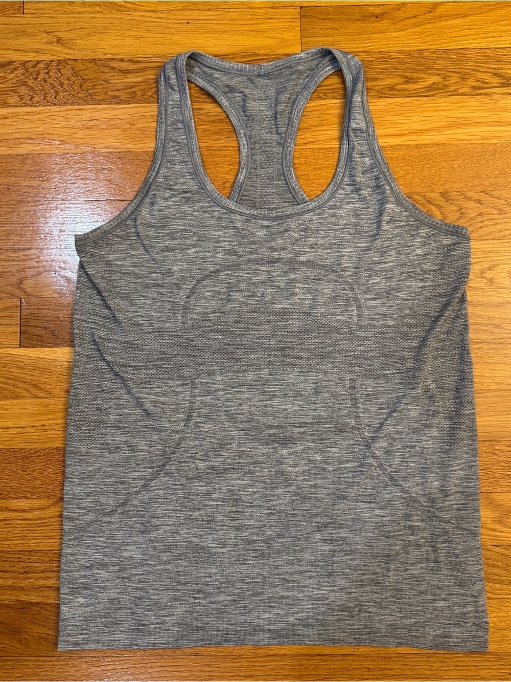 Lululemon Swiftly Tech Racerback Tank Top in Light Heathered Gray - Size 12 - Picture 2 of 6
